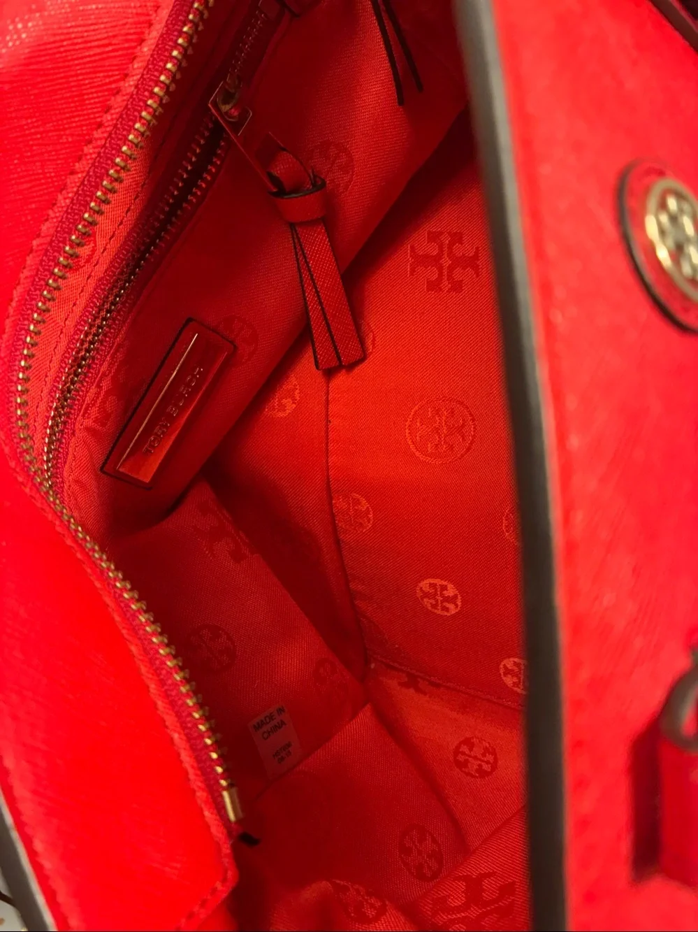 NWOT Tory Burch Bright Red Robinson Leather Satchel with Detachable Strap